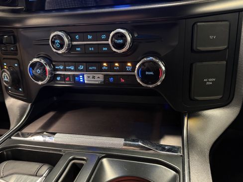 Used 2024 Ford F150 Platinum AWD/4WD image 12