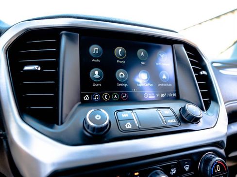 Certified 2023 GMC Acadia SLT AWD/4WD image 31