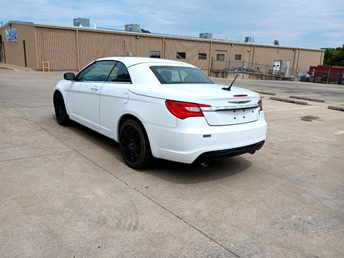 Used 2013 Chrysler 200 S image 5