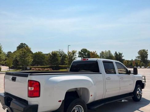 Used 2014 Chevrolet Silverado 3500 LTZ w/ LTZ Plus Package AWD/4WD image 4
