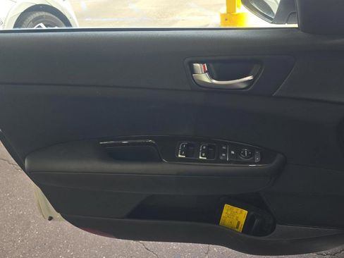 Used 2019 Kia Optima EX image 10