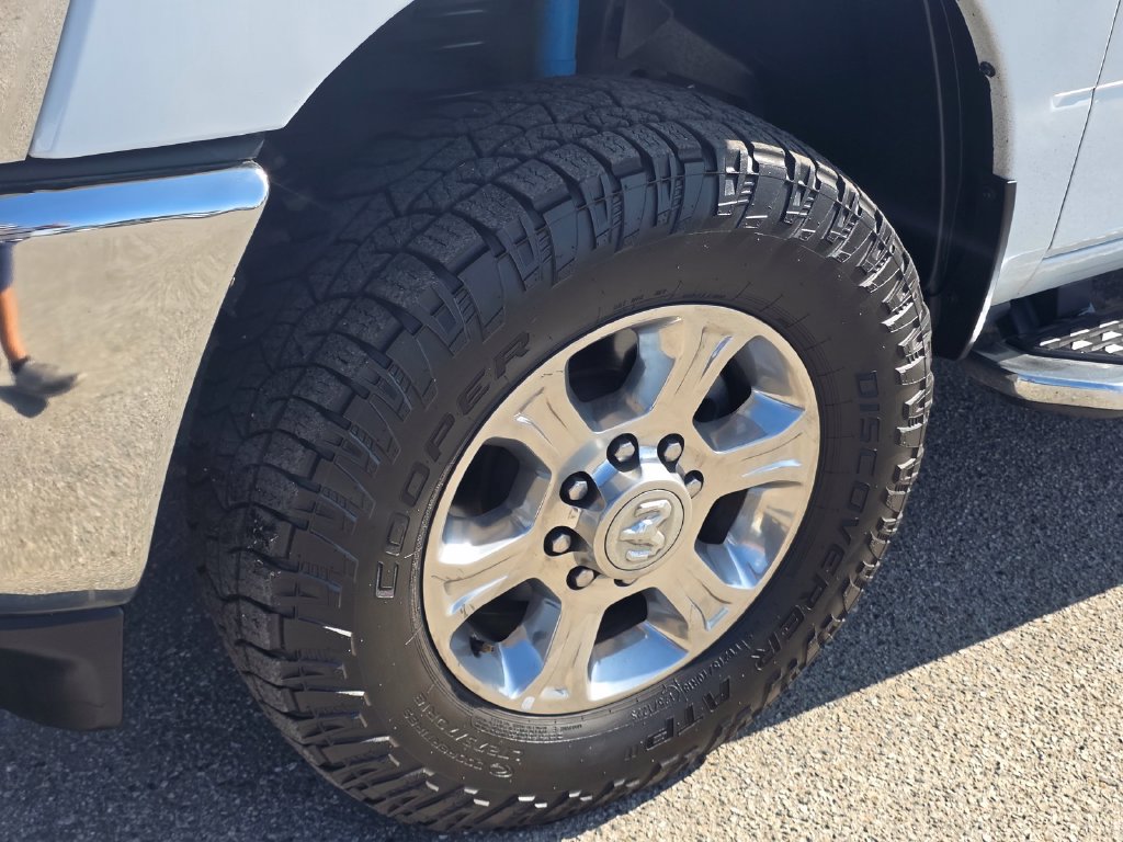 Certified 2024 RAM 2500 Big Horn w/ Off Road Package AWD/4WD image 11