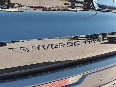 New 2026 Chevrolet Traverse LT w/ Midnight/Sport Edition AWD/4WD image 13