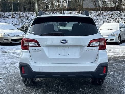Used 2019 Subaru Outback 2.5i Limited image 4