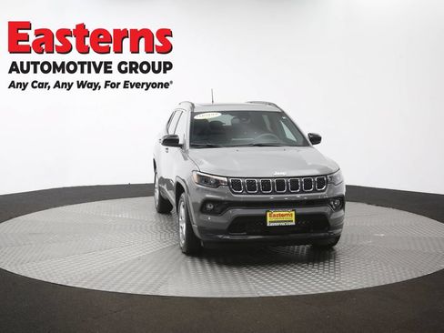 Used 2023 Jeep Compass Latitude w/ Sun and Sound Group AWD/4WD image 53