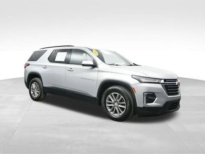 Used 2022 Chevrolet Traverse LT