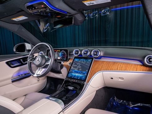 Certified 2023 Mercedes-Benz C 300 Sedan image 4