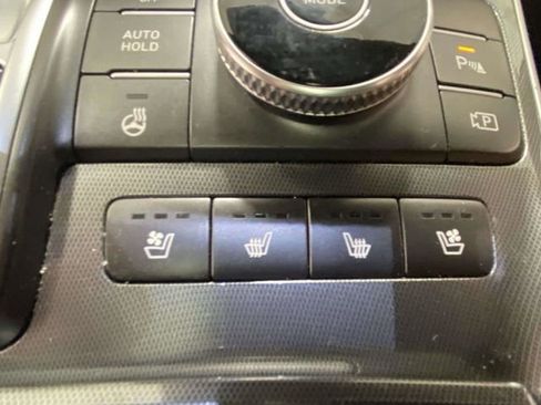 Used 2023 Hyundai Santa Fe Calligraphy w/ Winter Weather Package image 21