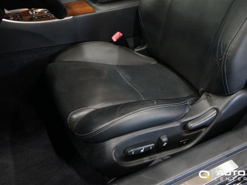 Used 2014 Lexus IS 250C RWD image 14