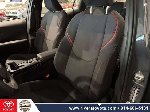 Certified 2024 Toyota Prius Prime FWD image 11