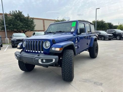 Used 2018 Jeep Wrangler Unlimited Sahara AWD/4WD image 6