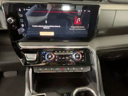 Used 2024 GMC Sierra 1500 Denali AWD/4WD image 30