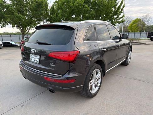 Used 2017 Audi Q5 2.0T Premium Plus w/ Technology Package image 3