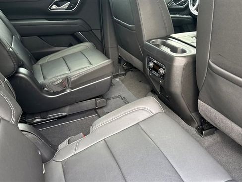 Used 2022 Chevrolet Tahoe LT w/ Luxury Package image 19