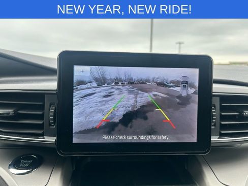 Used 2022 Ford Explorer XLT w/ Equipment Group 202A image 20