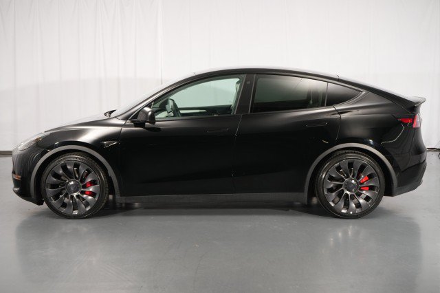 Used 2023 Tesla Model Y Performance AWD/4WD image 2