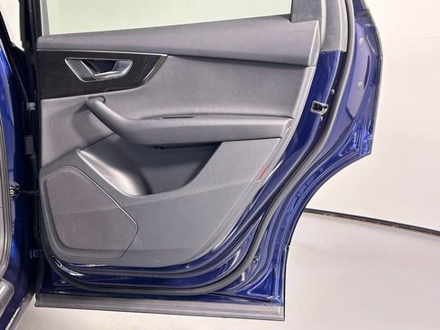 Used 2023 Audi Q7 2.0T Premium w/ Convenience Package image 12