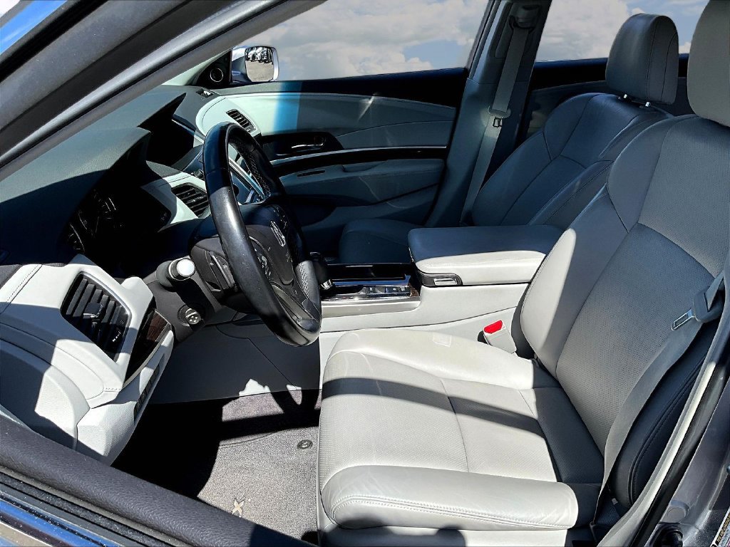 Used 2016 Acura RLX w/ Technology Package FWD image 21