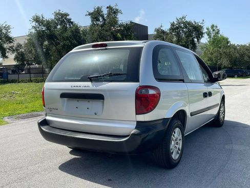 Used 2005 Dodge Caravan SE w/ Popular Equipment Group FWD image 8