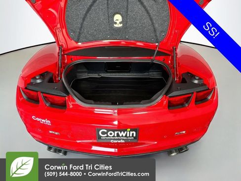 Used 2013 Chevrolet Camaro SS w/ SS Performance Package RWD image 14
