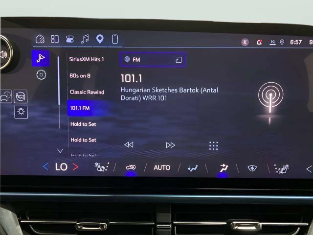 Used 2024 Chevrolet Equinox EV LT FWD image 39