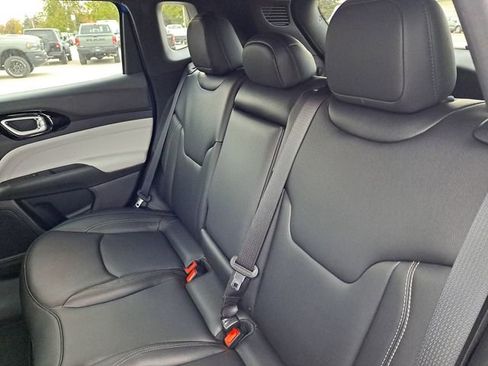 New 2026 Jeep Compass Limited image 18