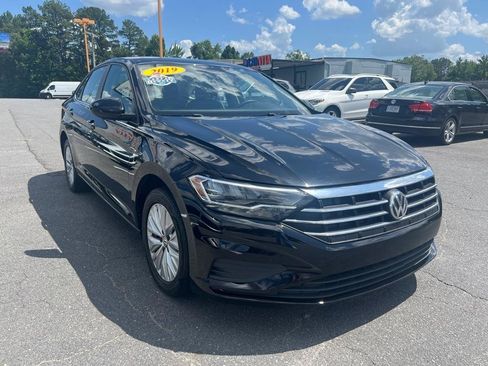 Used 2019 Volkswagen Jetta FWD image 3