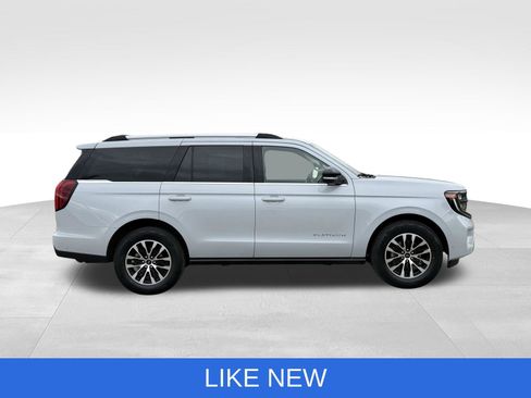 Used 2025 Ford Expedition Platinum AWD/4WD image 11