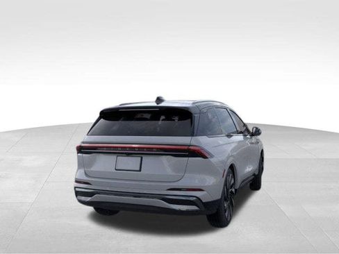 New 2026 Lincoln Nautilus Reserve image 30