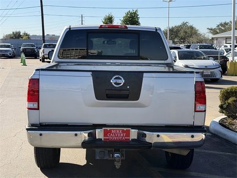 Used 2012 Nissan Titan SV w/ SV Value Truck Pkg image 6