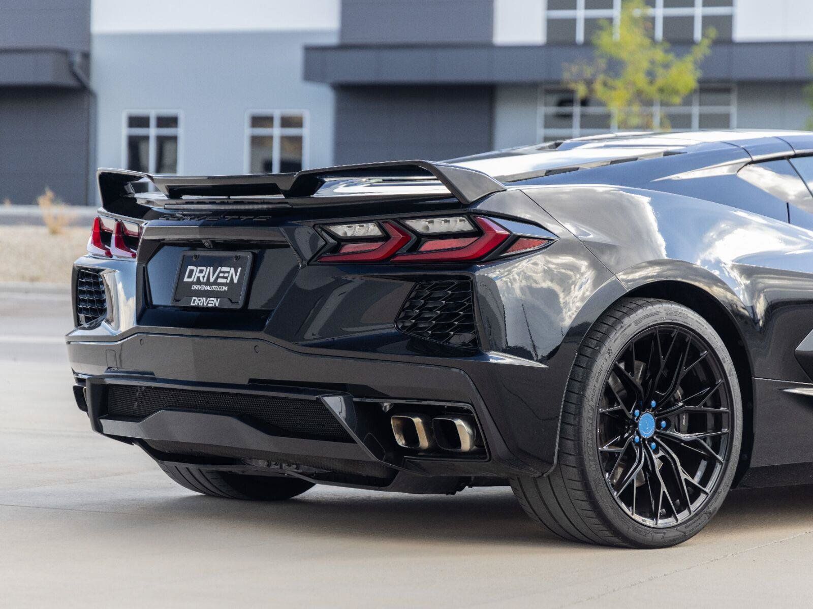 Used 2020 Chevrolet Corvette Stingray Premium Cpe w/ 3LT Preferred Equipment Group RWD image 8