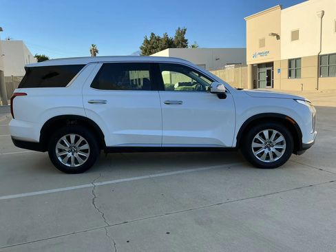 Used 2024 Hyundai Palisade SEL FWD image 4