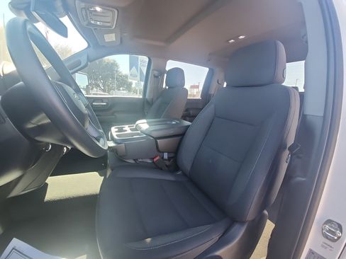 Used 2025 Chevrolet Silverado 2500 Custom w/ Custom Value Package image 12