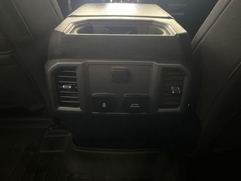 Used 2019 Ford F150 XLT w/ Equipment Group 302A Luxury AWD/4WD image 29