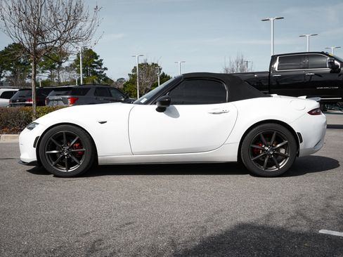Used 2016 MAZDA MX-5 Miata Club image 7