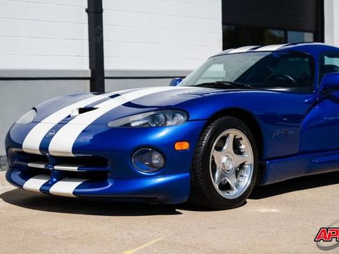 Used 1996 Dodge Viper GTS image 51
