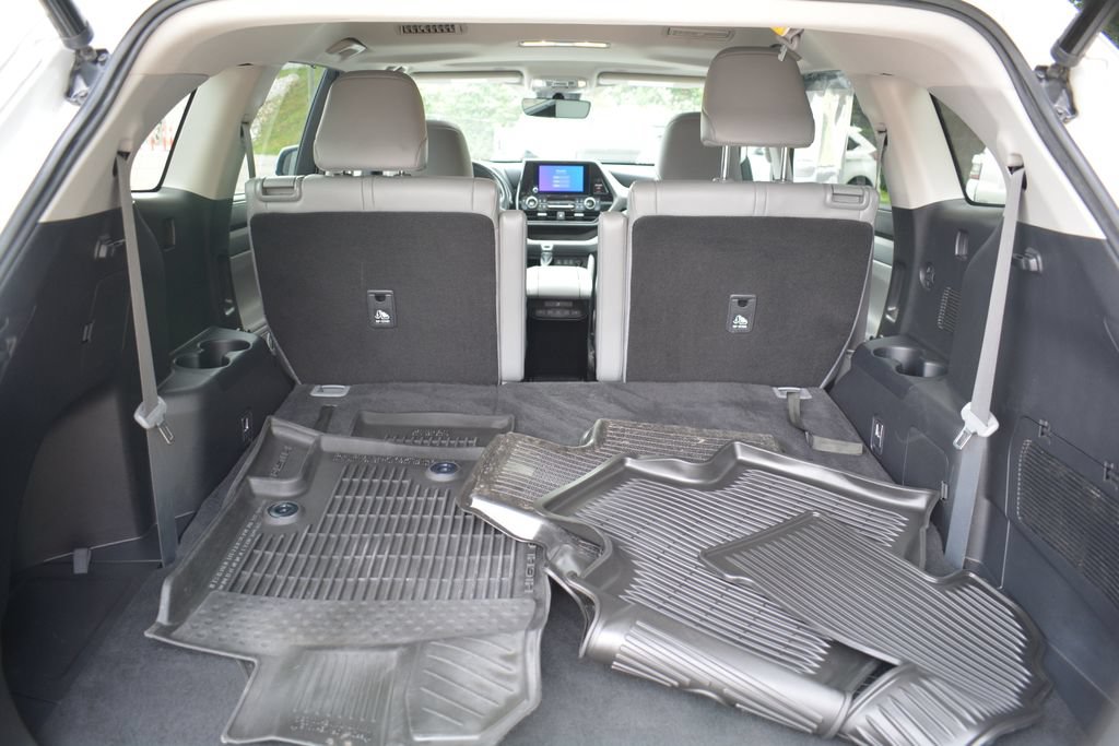 Used 2023 Toyota Highlander XLE AWD/4WD image 26