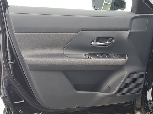 New 2026 Nissan Kicks SV image 8