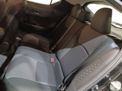 Used 2021 Toyota C-HR LE image 23