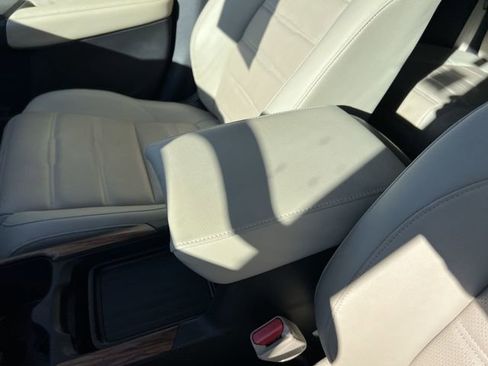 Used 2022 Honda CR-V Touring image 19