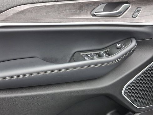 Used 2021 Jeep Grand Cherokee L Limited image 14