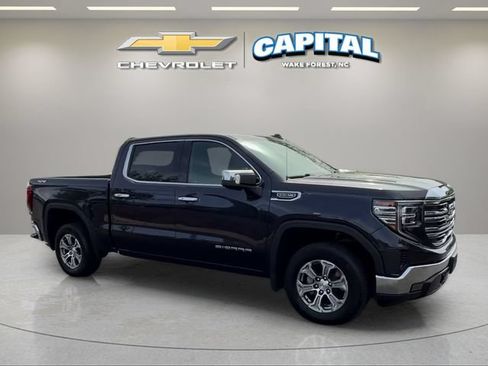 Used 2025 GMC Sierra 1500 SLT AWD/4WD image 7
