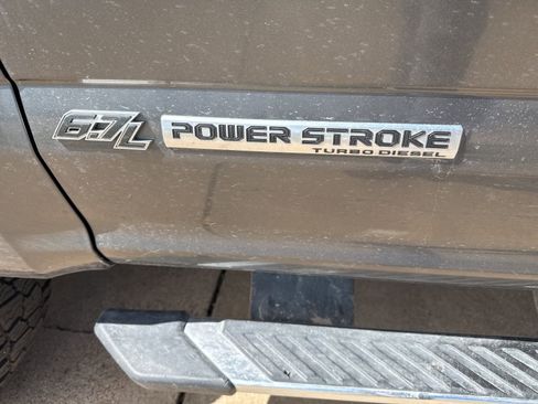 Used 2017 Ford F250 XLT w/ XLT Value Package image 13