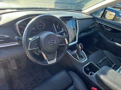 Used 2022 Subaru Outback Limited image 25