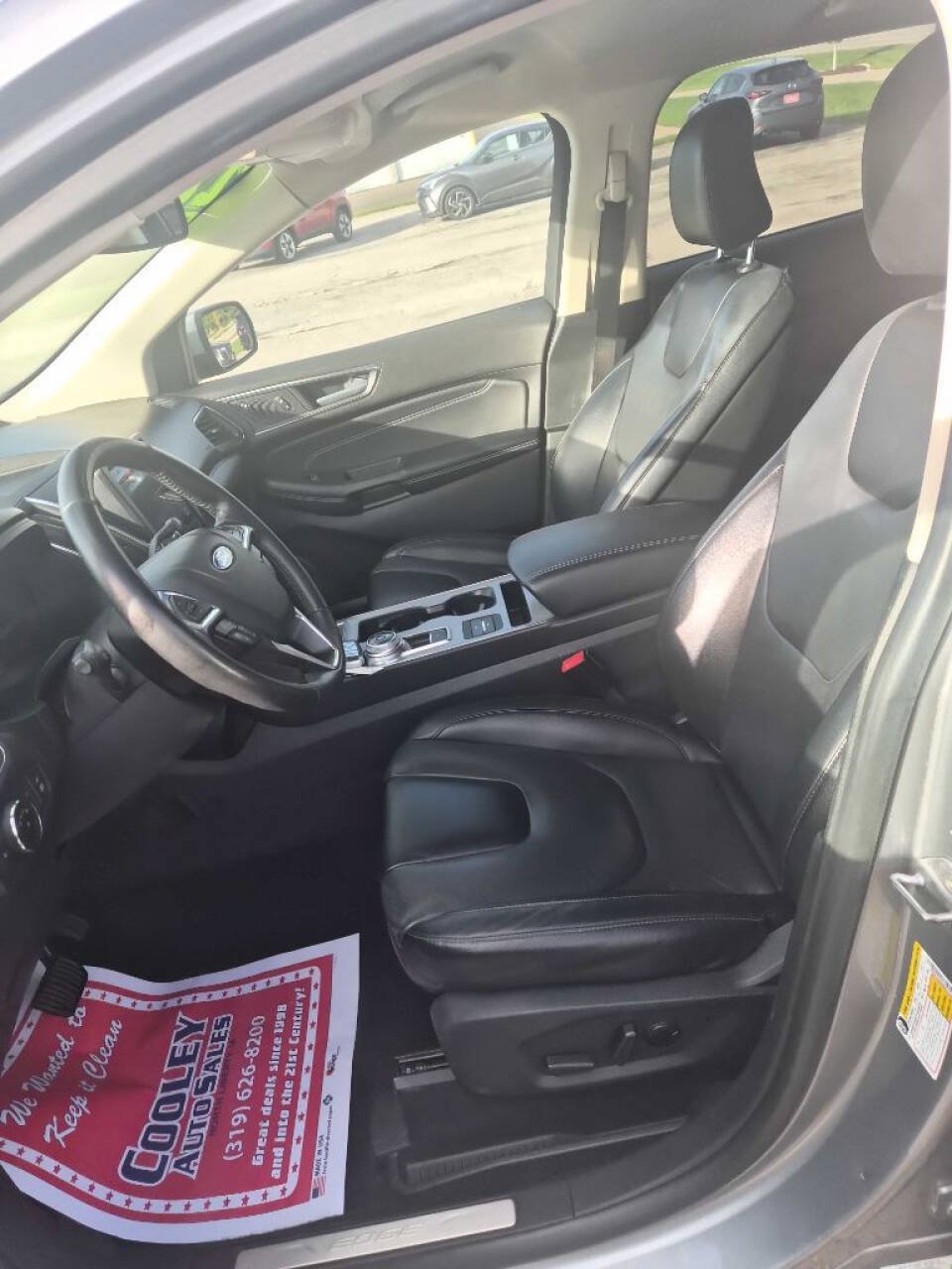 Used 2022 Ford Edge Titanium AWD/4WD image 13