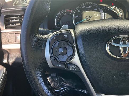Used 2012 Toyota Camry SE image 23