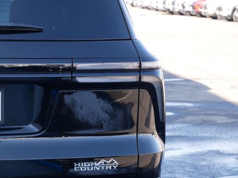 New 2026 Chevrolet Traverse High Country w/ LPO, Floor Liner Package image 6