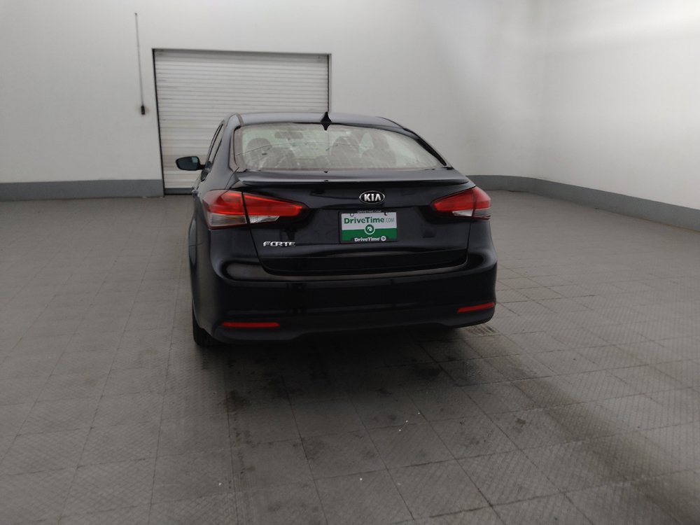 Used 2018 Kia Forte LX w/ Sports Package FWD image 6