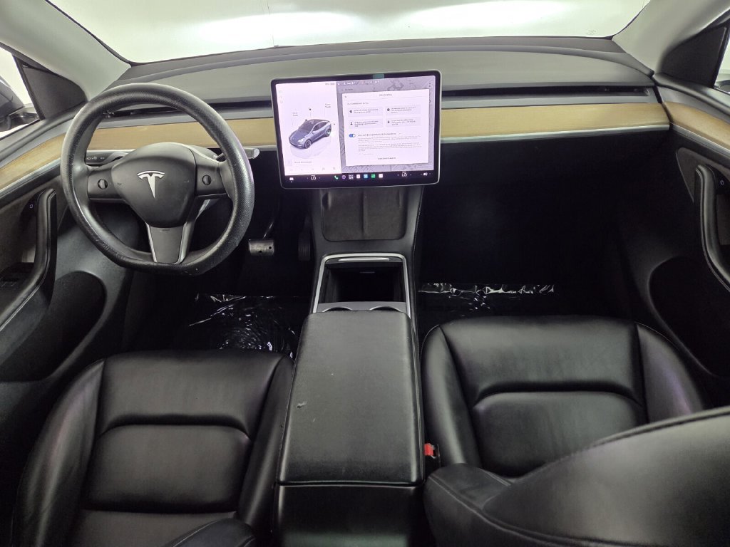 Used 2023 Tesla Model Y AWD image 25