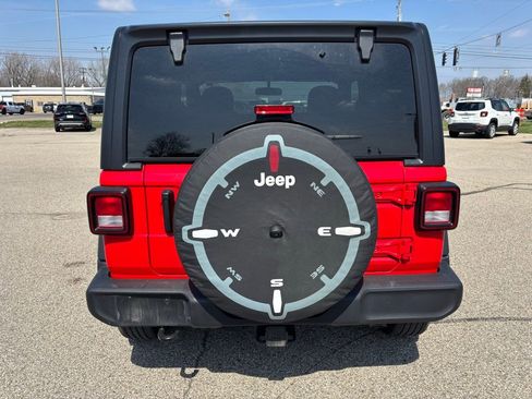 Used 2021 Jeep Wrangler Sport image 4